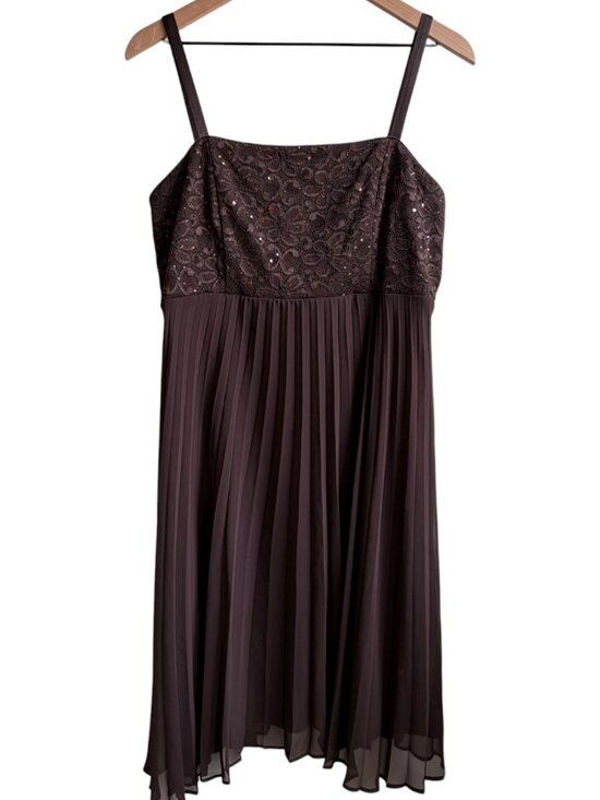 R & M Richards Dresses & Skirts - R&M Richards Brown Lace Sequin Pleated Empire Cocktail Dress Midi Size 16 Plus